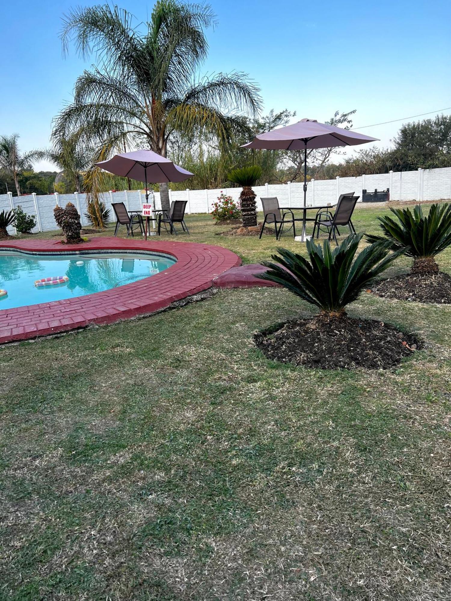 Nkguesthouse ليديسميث المظهر الخارجي الصورة