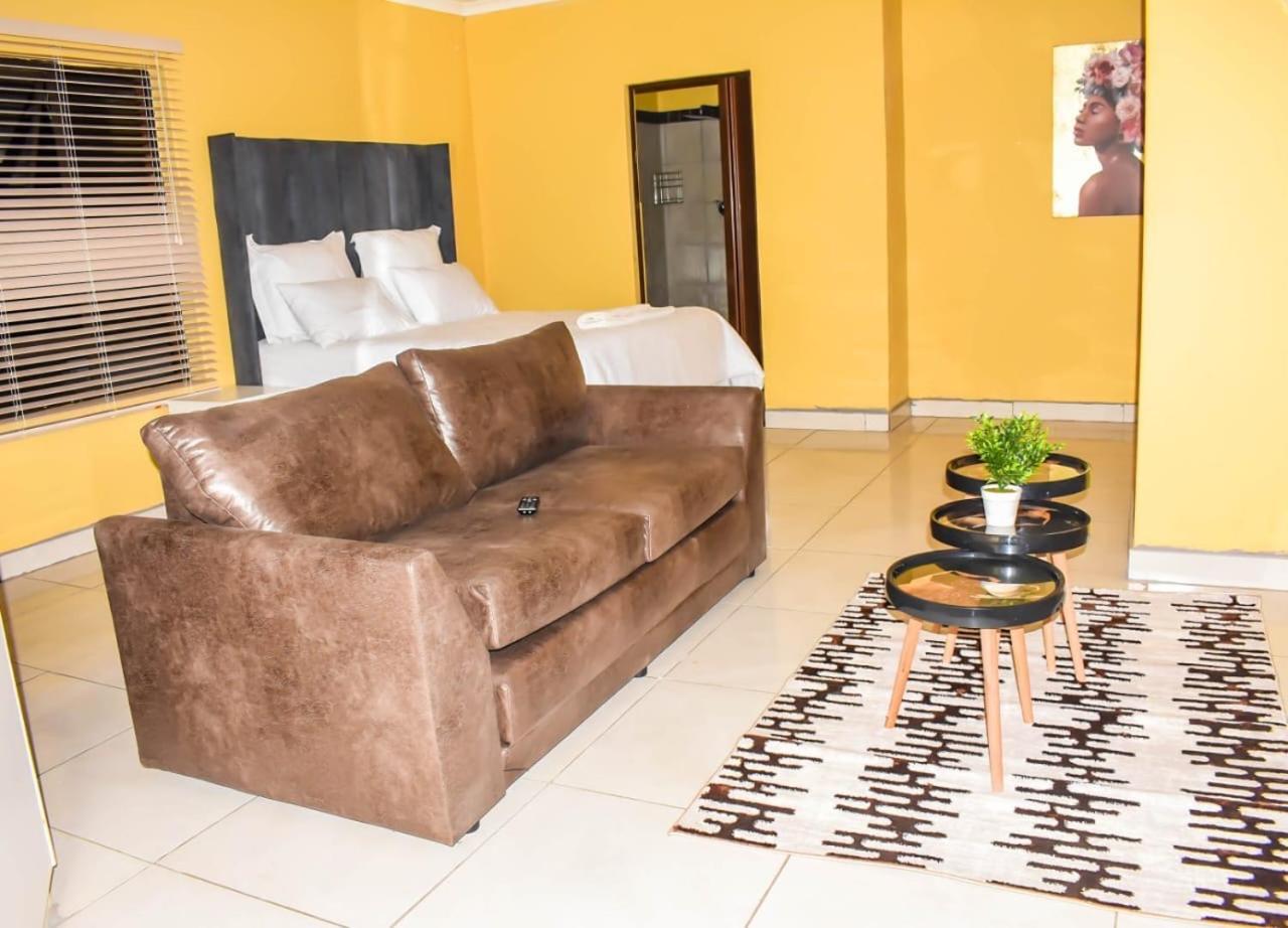 Nkguesthouse ليديسميث المظهر الخارجي الصورة